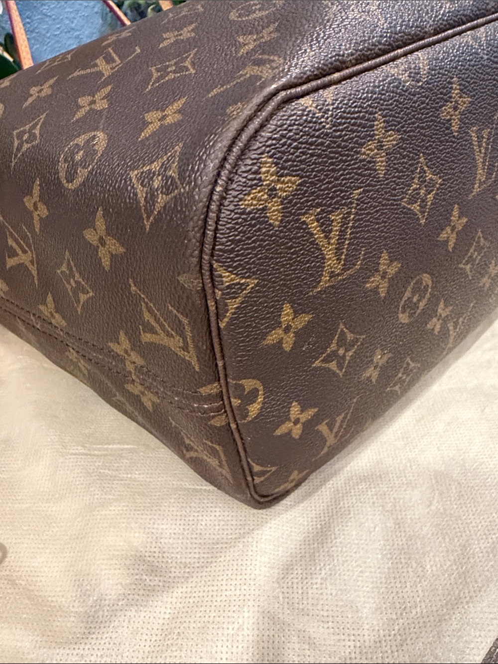 Authentic Louis Vuitton Never Full MM monogram - Picture 10 of 17